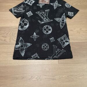 Louis Vuitton Monogram Black Tee